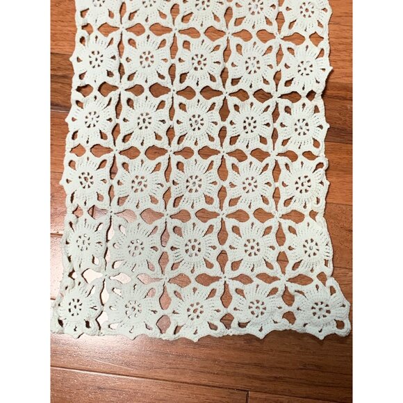 Handmade Cream Crochet Lace Table Runner 34"x10" Floral Pattern Cotton Home - Picture 3 of 7